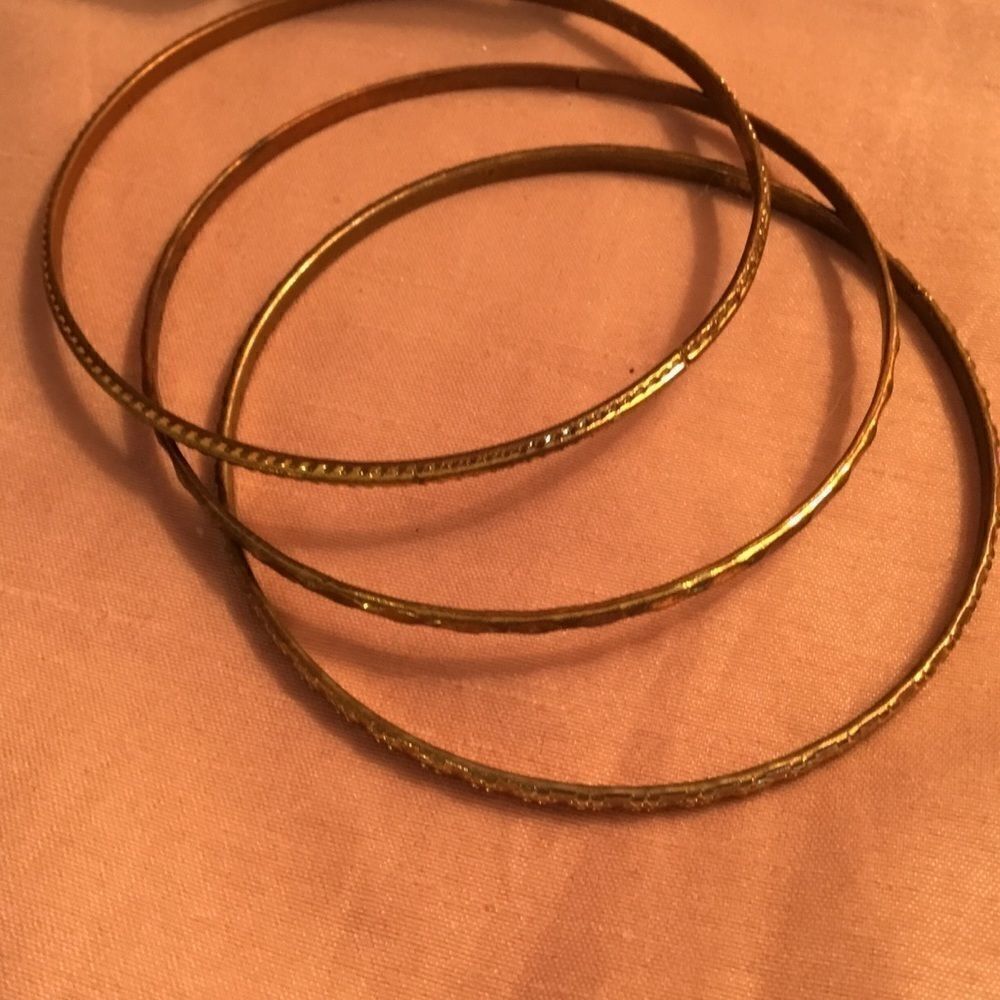 Goldtone Set of 3 Bangle Bracelets - Picture 4 of 5